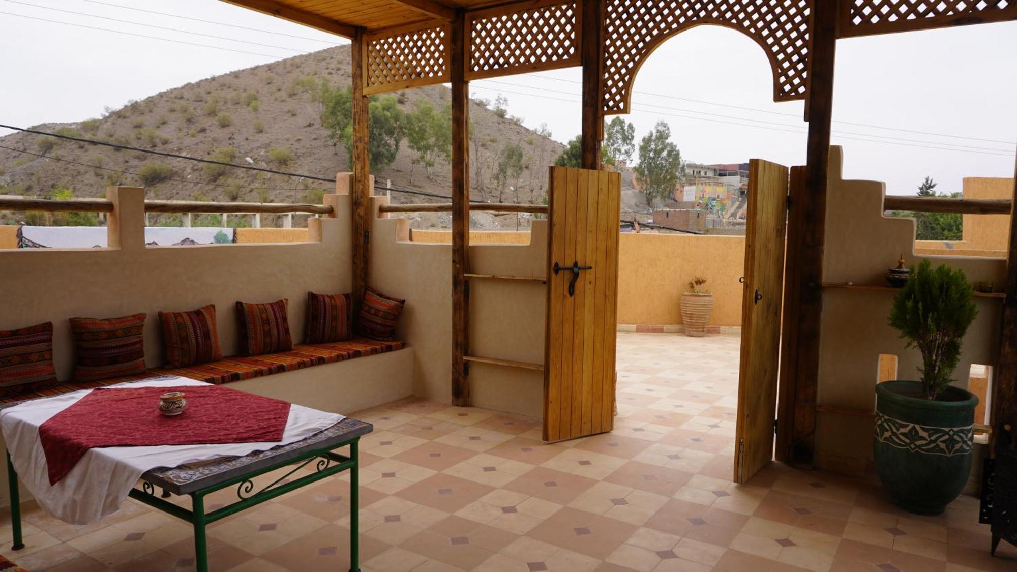 Riad Saida Atlas لالا تاكركوست المظهر الخارجي الصورة